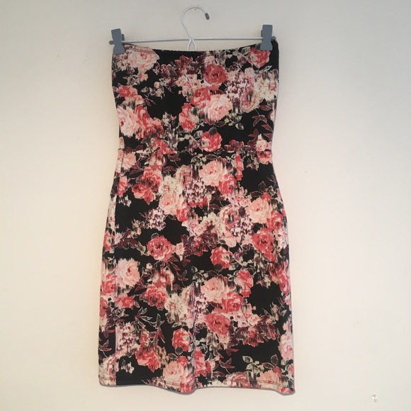 floral Bershka dress NWOT - Picture 2 of 6